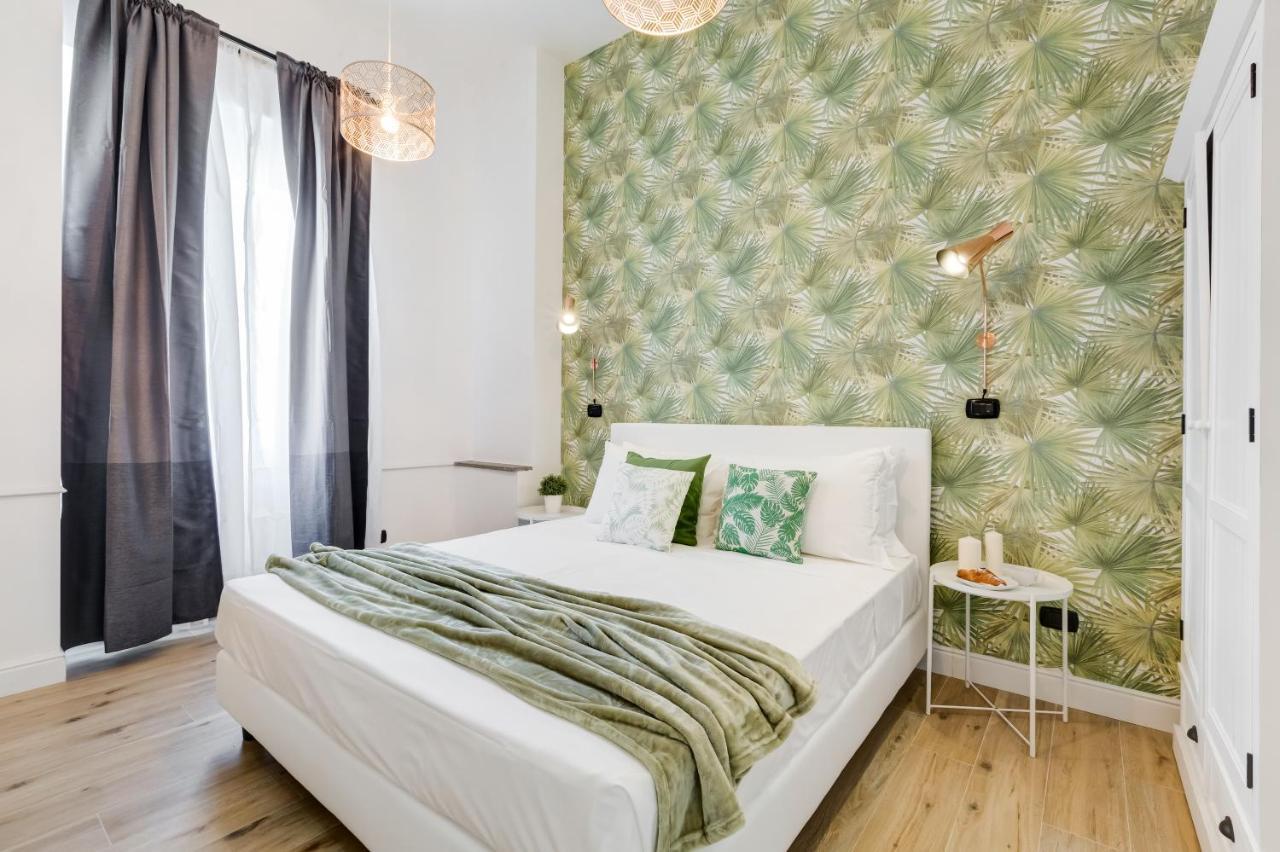 Bmga L Glam Industrial 3-Bed Apartment In Termini Рим Екстериор снимка