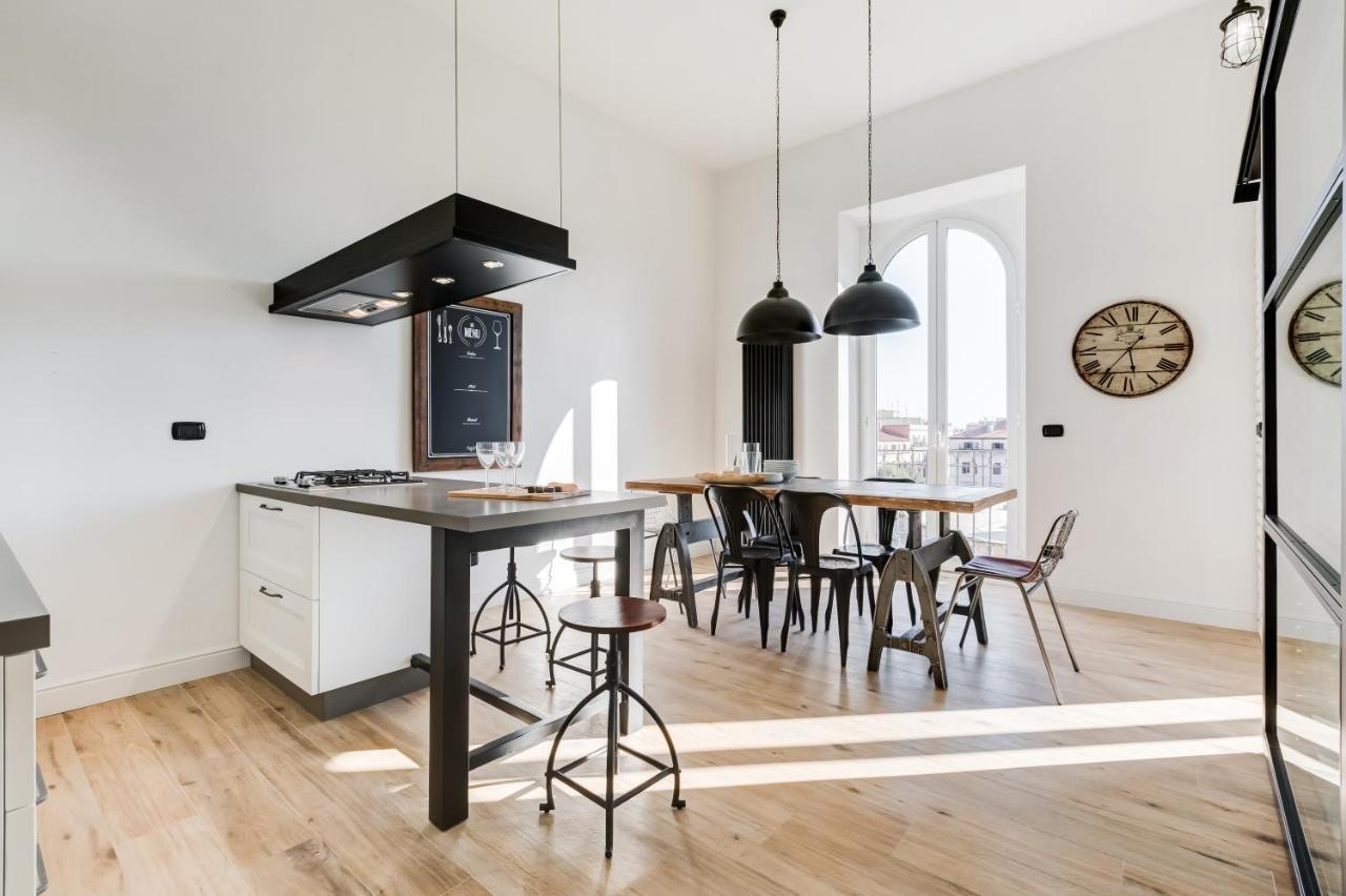 Bmga L Glam Industrial 3-Bed Apartment In Termini Рим Екстериор снимка