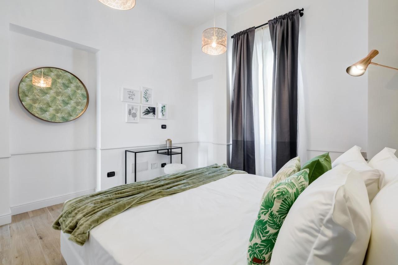 Bmga L Glam Industrial 3-Bed Apartment In Termini Рим Екстериор снимка